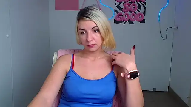 Lana_Foxyy's cam snapshot