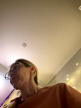 MollyStory live sex cam