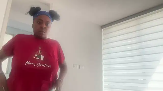 ChocolateCakeQueen's cam snapshot