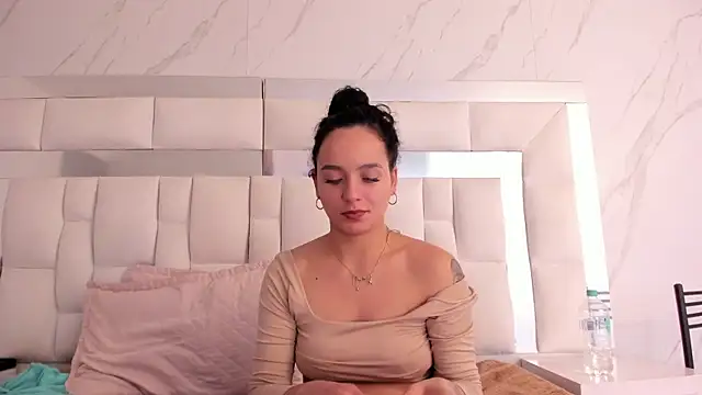 Maia_Park's cam snapshot