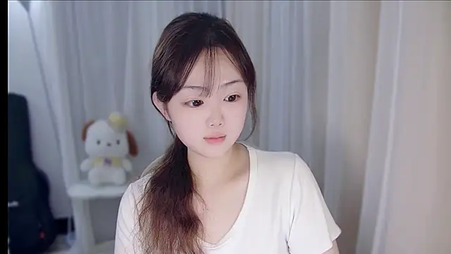 YUANYUAN-A live sex cam