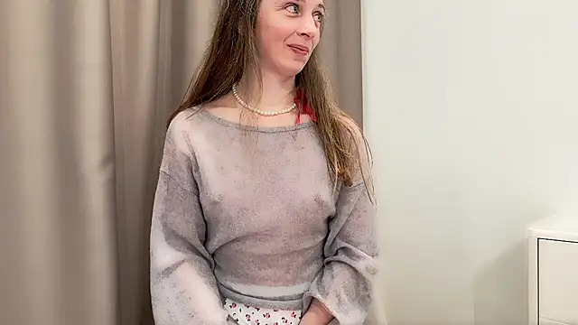 ShySchoolGirl's cam snapshot