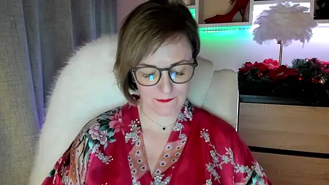 feliziaDesire's cam snapshot