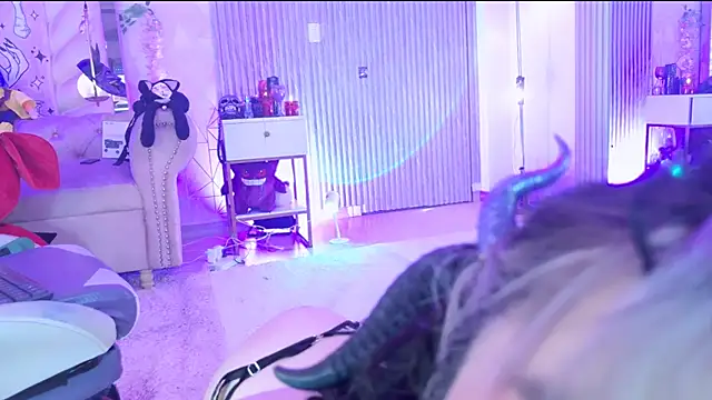 zephirahabney's cam snapshot