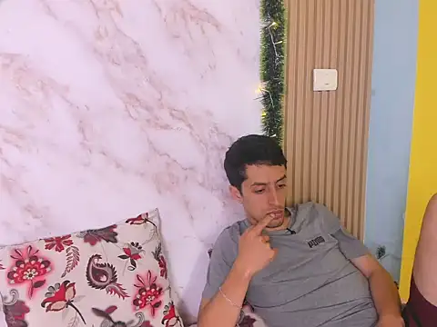 nati_n_mark's cam snapshot