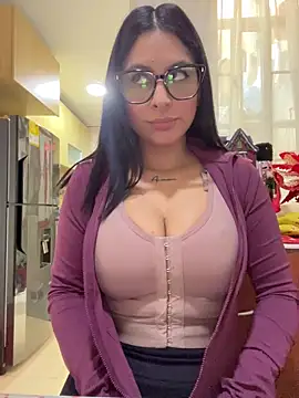 charlotte_stevenss_'s cam snapshot