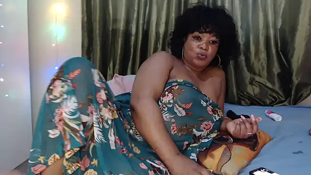 Foxybrownxx1's cam snapshot