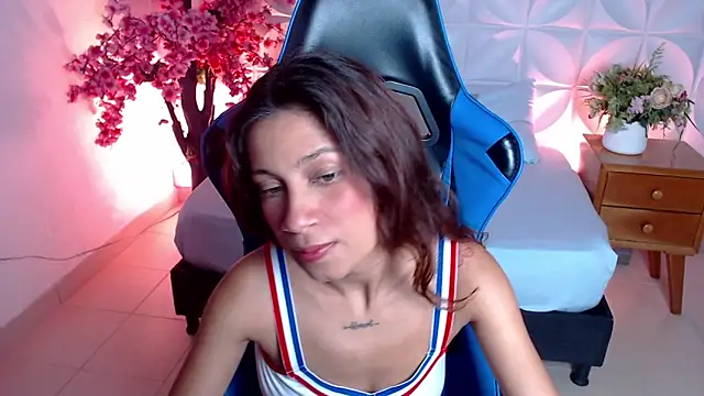 cora_22's cam snapshot