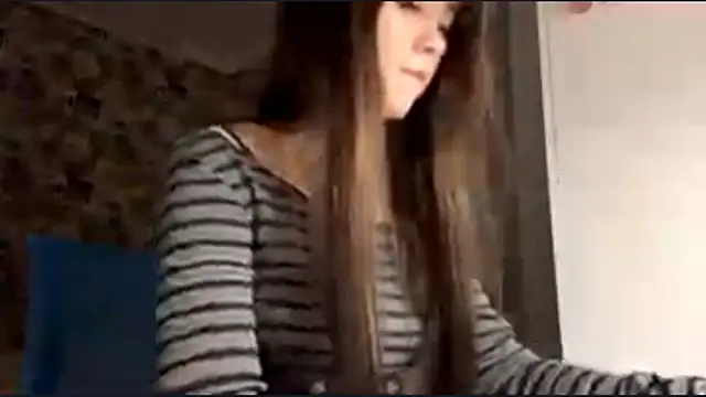 GuyedTheobid's cam snapshot