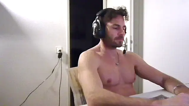 alpha-hunk live sex cam