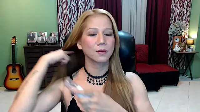 dreamgirlHILARY live sex cam