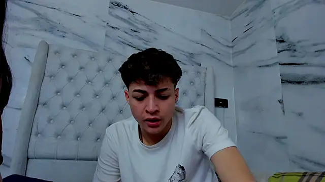 Ari_and_Storm live sex cam