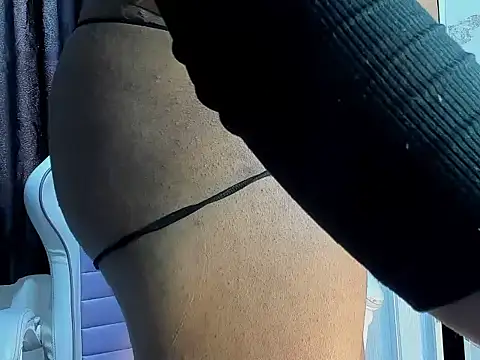 ShanayaKops live sex cam