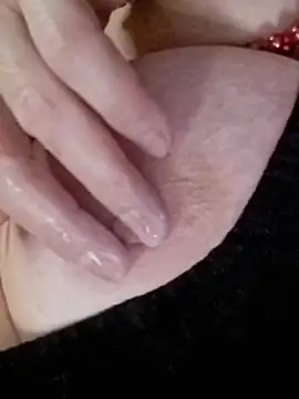 GypsyEsmeralda live sex cam