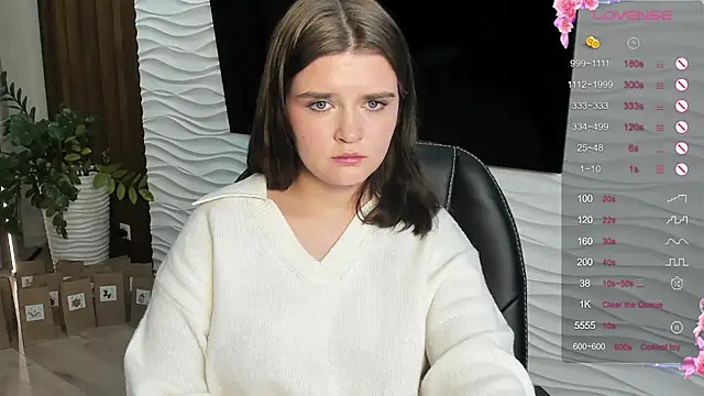 LanaTreades live sex cam