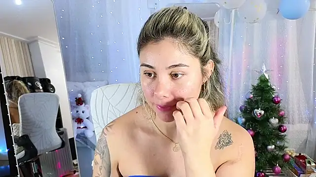 Tawny_cox's cam snapshot