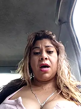 Laura-Hernandez's cam snapshot