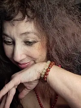 GypsyEsmeralda's cam snapshot