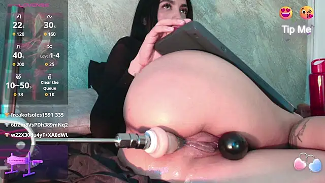 Dixie_grey1's cam snapshot