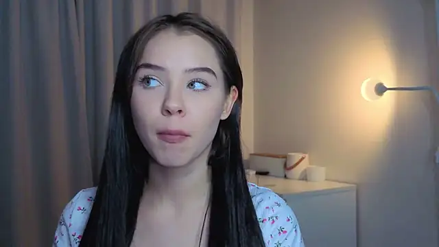 slyshypie's cam snapshot