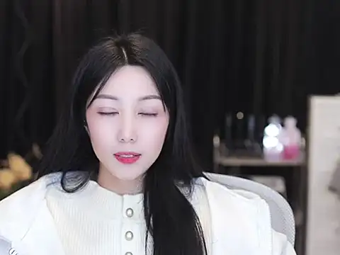 Nuyoah-77's cam snapshot