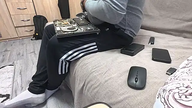 TARKAN1's cam snapshot