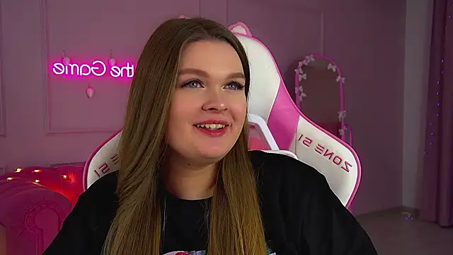 CrystalLyons's cam snapshot