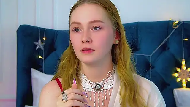 AgataFoxley's cam snapshot