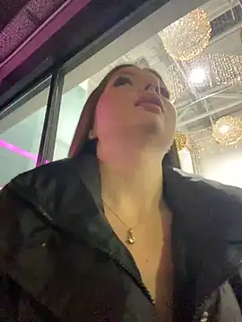 KrisMagnoly's cam snapshot