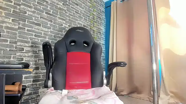 iam_samy_'s cam snapshot