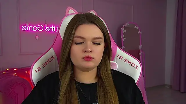 CrystalLyons's cam snapshot