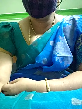 Kerala_Adhya's cam snapshot