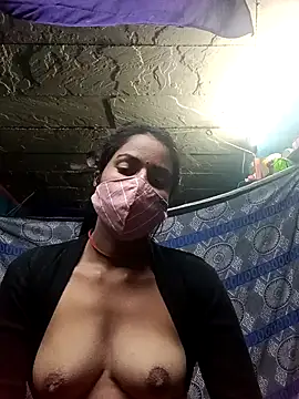 Poonam8080's cam snapshot