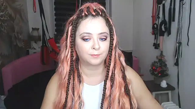 MISSwithDOLLS's cam snapshot