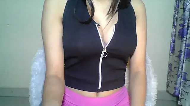 Naughty_Nayra's cam snapshot