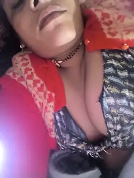 Hot_suini's cam snapshot