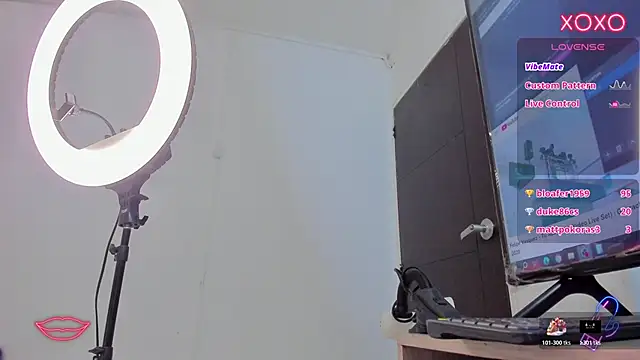 EmmaCrush live sex cam