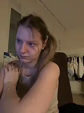 MaryHiggins live sex cam