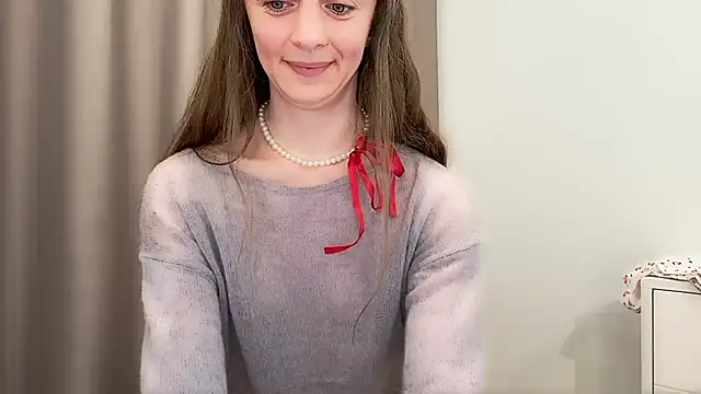 ShySchoolGirl live sex cam