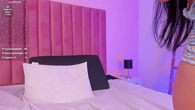 Luna-Clover's cam snapshot