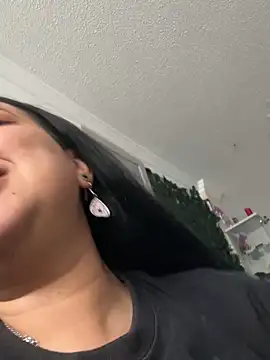 Abril_Luv's cam snapshot