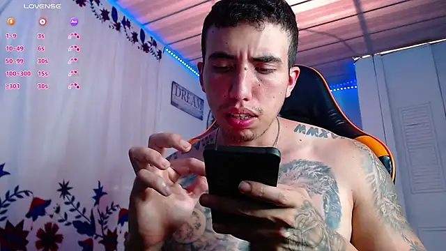 Adam_Hudsond live sex cam