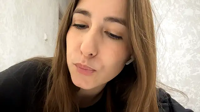 DeannaSuri's cam snapshot