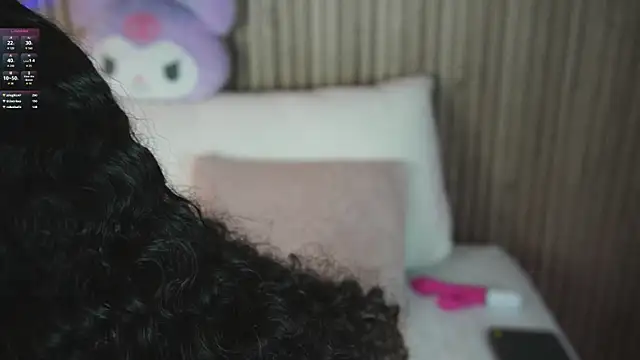 EloiseSweetxx's cam snapshot