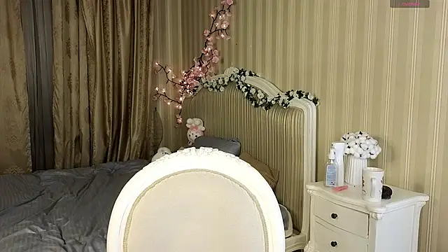 Juuulia_ live sex cam