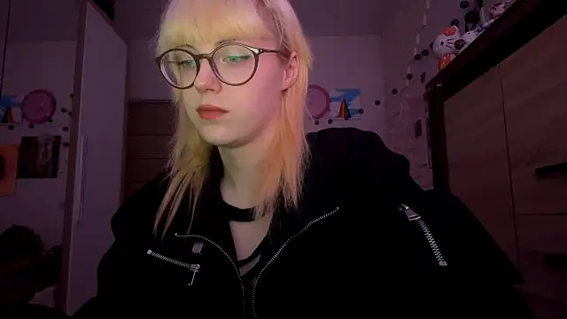 EffacedScan's cam snapshot