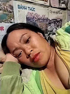 AlilaK2's cam snapshot