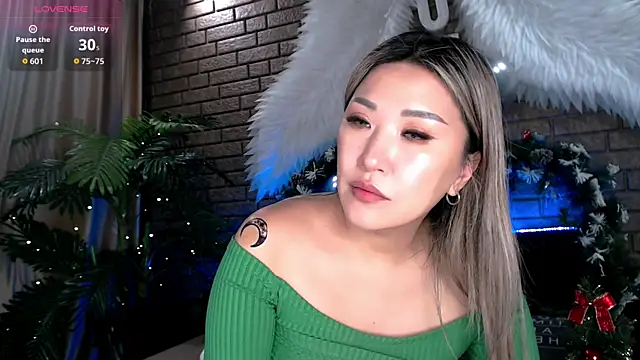 nicky_owl's cam snapshot