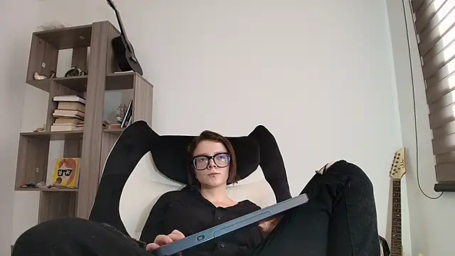 Hannah______'s cam snapshot