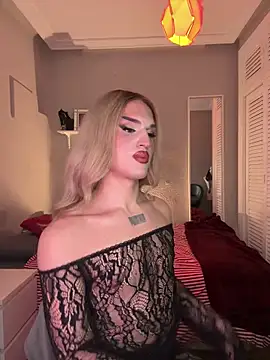 Crystal_________ live sex cam